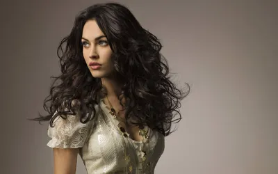 Vivid Megan Wallpaper Animals Wallpaper 4K 1920x1200 Hd, Desktop, Wallpaper, Featuring, Megan, Fox, With, Voluminous, Dark, Curls, Light-colored, Delicate, Gray, Ultrawide, Full HD