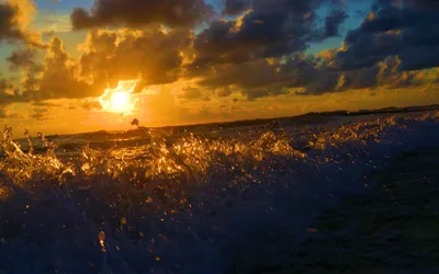 Dark Vibrant Wallpaper Nature Wallpaper 4K 1920x1200 A, Vibrant, Sunset, Over, The, Ocean, With, Golden, Light, Reflecting, Water, Waves, Brown, Orange, Ultrawide, Full HD