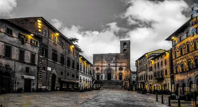 Historic City Square World Wallpaper 4K 4210x2290 High-contrast, Ultrawide, 4k