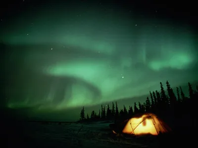 Dark Night Sky Black/Dark Wallpaper 4K 1600x1200 A, Dark, Night, Sky, Illuminated, By, The, Green, Glow, Aurora, Borealis, Camping, Brown, Gray, Landscape