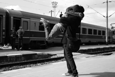 Golden Black Wallpaper Black/Dark Wallpaper 4K 2816x1880 A, Black-and-white, Hd, Desktop, Wallpaper, Showing, An, Emotional, Embrace, Train, Platform, Capturing, White, Landscape, QHD