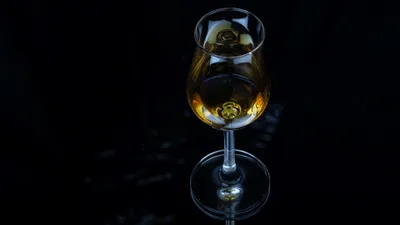 Dark Food Wallpaper Abstract Wallpaper 4K 3840x2160 Food, Wine, Hd, Desktop, Wallpaper, Background, Image, Brown, Gray, Ultrawide, 4k