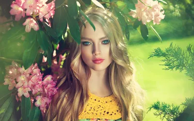 Calm Blonde Wallpaper Nature Wallpaper 4K 2560x1608 Blonde, Model, With, Long, Hair, And, Blue, Eyes, Wearing, Lipstick, Yellow, Top, Gray, Ultrawide, QHD