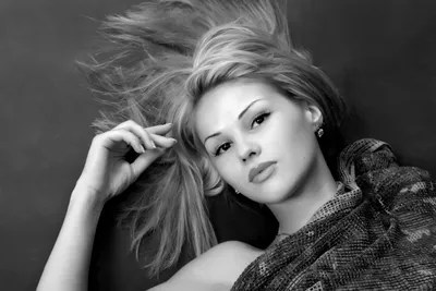 Sleek Black Wallpaper Black/Dark Wallpaper 4K 3504x2336 Black, And, White, Hd, Desktop, Wallpaper, Featuring, A, Woman, Model, Lying, Down, Gray, Landscape, QHD