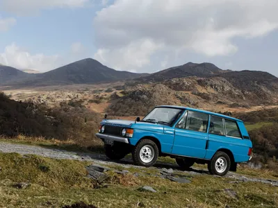 Vehicle Range Rover Cars Wallpaper 4K 1600x1200 Vehicle, Range, Rover, Hd, Desktop, Wallpaper, Background, Gray, Landscape