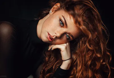 Golden Face Wallpaper Abstract Wallpaper 4K 1920x1320 Face, Redhead, Blue, Eyes, Woman, Model, Hd, Desktop, Gray, Landscape, Full HD
