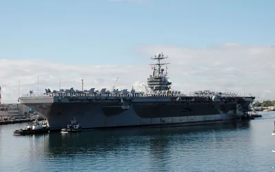 Golden Impressive Wallpaper Abstract Wallpaper 4K 1920x1200 An, Impressive, Hd, Image, Of, The, Uss, Abraham, Lincoln, Cvn-72, Sailing, Calm, Pink, White, Gray, Ultrawide, Full HD