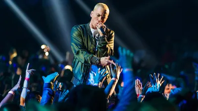 Vibrant Blond Wallpaper Abstract Wallpaper 4K 1920x1080 Hd, Pc, Desktop, Wallpaper, Blond, Rapper, Performing, Live, Under, Dramatic, Stage, Lights, Brown, Red, Gray, Ultrawide, Full HD