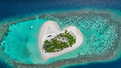 Radiant Heart Wallpaper Nature Wallpaper 4K 4229x2379 Heart-shaped, Island, With, Sandy, Beach, Offshore, Coral, Reef, Indian, Ocean, Maldives, Willyam, White, Ultrawide, 4k