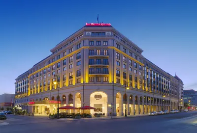 Westin Grand Man World Wallpaper 4K 2953x2002 The, Westin, Grand, A, Man-made, Building, In, Berlin, Germany, Illuminated, Dusk, Showcased, Red, Landscape, QHD