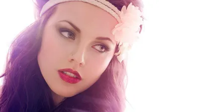 Close Woman Face Soft Abstract Wallpaper 4K 1920x1080 A, Close-up, Of, Woman’s, Face, With, Soft, Woman, Lighting, Featuring, Floral, Headband, White, Gray, Ultrawide, Full HD