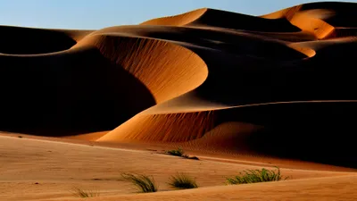 Undulating Desert Sand Dunes Nature Wallpaper 4K 3840x2160 A, Stunning, Hd, Wallpaper, Showcasing, Undulating, Desert, Sand, Dunes, Highlighted, Warm, Sunlight, Brown, Gray, Ultrawide, 4k