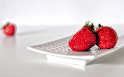 Dark Close Wallpaper Abstract Wallpaper 4K 1920x1200 Hd, Pc, Desktop, Wallpaper, Featuring, A, Close-up, Of, Fresh, Vibrant, Strawberries, Placed, White, Ultrawide, Full HD