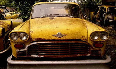 Dark Close Wallpaper Cars Wallpaper 4K 1920x1148 Hd, Desktop, Wallpaper, Featuring, A, Close-up, Of, Vintage, Yellow, Taxi, Vehicle, Weathered, Gray, Purple, Ultrawide, Full HD