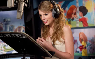 Taylor Swift Wearing Technology Wallpaper 4K 1920x1200 Taylor, Swift, Wearing, Headphones, And, Using, A, Microphone, Recording, Studio, Featured, Vibrant, Gray, Ultrawide, Full HD