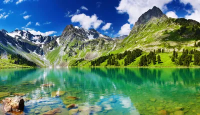 Bright Serene Wallpaper Nature Wallpaper 4K 4881x2800 Serene, Landscape, Featuring, A, Crystal-clear, Lake, Surrounded, By, Mountains, Lush, Greenery, Under, Brown, White, Ultrawide, 4k