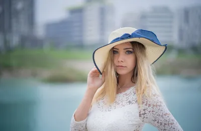Crisp Depth Wallpaper Abstract Wallpaper 4K 5908x3857 Depth, Of, Field, Hat, Blue, Eyes, Blonde, Woman, Model, Desktop, White, Gray, Ultrawide, 4k