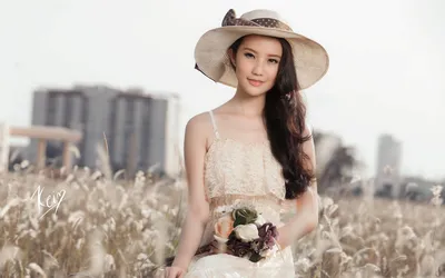 Crisp Asian Wallpaper World Wallpaper 4K 1920x1200 An, Asian, Woman, In, A, White, Dress, And, Hat, Stands, Field, Tall, Gray, Ultrawide, Full HD