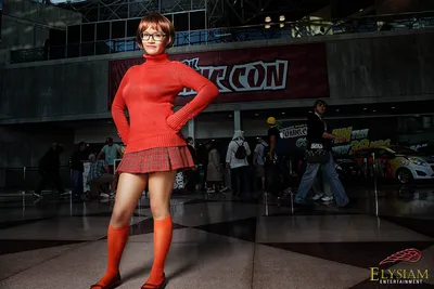 Woman Cosplay Dressed Velma Scooby Abstract Wallpaper 4K 1920x1280 Hd, Pc, Desktop, Wallpaper, Featuring, A, Woman, In, Cosplay, Dressed, Velma, Scooby-doo, Red, Landscape, Full HD