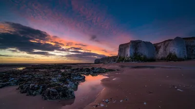 Calm Beach Wallpaper Nature Wallpaper 4K 2048x1148 Hd, Desktop, Wallpaper, Showing, A, Beach, At, Sunset, Sandy, Shore, Rugged, Cliffs, Gray, Ultrawide, Full HD