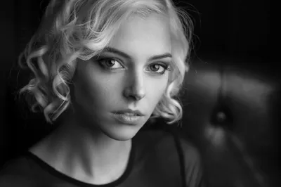 Dreamy Black Wallpaper Black/Dark Wallpaper 4K 2000x1335 Black, And, White, Hd, Desktop, Wallpaper, Featuring, A, Close-up, Short-haired, Female, Model, Gray, Landscape, Full HD