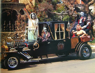 Crisp Lily Wallpaper Cars Wallpaper 4K 1894x1455 Lily, Munster, Herman, And, Family, Pose, In, Their, Classic, Car, Halloween-themed, Desktop, Gray, Landscape