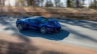 Chevrolet Corvette Zr1 Dynamic Pose Abstract Wallpaper 4K 3840x2160 A, Striking, Chevrolet, Corvette, Zr1, In, Dynamic, Pose, Captured, Open, Road, Serving, Gray, Ultrawide, 4k