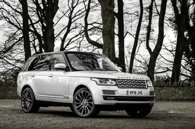Sleek White Land Abstract Wallpaper 4K 4096x2731 A, Sleek, White, Land, Rover, Range, Suv, Parked, Wooded, Area, Showcasing, Modern, Landscape, 4k