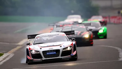 Vivid Dynamic Wallpaper Cars Wallpaper 4K 3840x2160 A, Dynamic, 4k, Ultra, Hd, Image, Of, Racing, Car, Leading, Group, Vehicles, White, Gray, Ultrawide