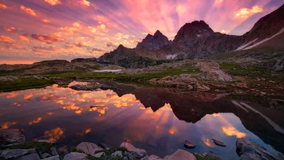 Dark Vibrant Wallpaper Nature Wallpaper 4K 2560x1440 Hd, Pc, Desktop, Wallpaper, Showing, A, Vibrant, Sunrise, Over, Rugged, Mountains, Colorful, Gray, White, Ultrawide, QHD