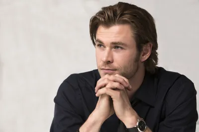 Australian Actor Celebrity Abstract Wallpaper 4K 2048x1365 Australian, Actor, Celebrity, Chris, Hemsworth, Hd, Desktop, Wallpaper, White, Ultrawide, Full HD