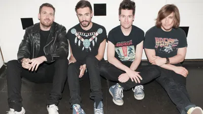 Portrait English Rock Band Abstract Wallpaper 4K 3840x2160 Portrait, Of, The, English, Rock, Band, Bastille, Sitting, Together, Featured, Ultra, Desktop, White, Ultrawide, 4k