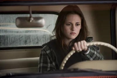 Celebrity Kristen Stewart Cars Wallpaper 4K 3999x2661 Hd, Desktop, Wallpaper, And, Background, Featuring, Celebrity, Kristen, Stewart, Focused, Pensive, While, Gray, Ultrawide, 4k