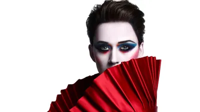 Serene Theatrical Wallpaper Abstract Wallpaper 4K 7680x4320 Theatrical, Portrait, Of, A, Pop, Singer, With, Bold, Eye, Makeup, Peeking, Over, White, Ultrawide, 4k
