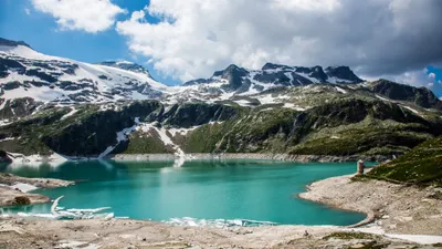 Serene Alps Wallpaper Nature Wallpaper 4K 3840x2160 A, Stunning, View, Of, The, Alps, Featuring, Turquoise, Lake, Surrounded, Majestic, Snow-capped, White, Ultrawide, 4k