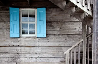 Quad Weathered Wooden House World Wallpaper 4K 3000x1971 2k, Quad, Hd, Pc, Wallpaper, Weathered, Wooden, House, Exterior, Blue-shuttered, Window, Staircase, Gray, Ultrawide, QHD