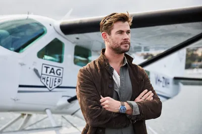 Australian Actor Celebrity Chris Abstract Wallpaper 4K 2048x1365 Australian, Actor, Celebrity, Chris, Hemsworth, Hd, Desktop, Wallpaper, White, Ultrawide, Full HD