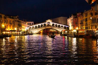 Dark Night Wallpaper World Wallpaper 4K 1920x1280 Night, View, Of, Venice's, Iconic, Rialto, Bridge, Spanning, Venice, 039, Canal, Illuminated, Brown, Gray, Landscape, Full HD