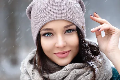 Woman Identified Angelina Petrova Nature Wallpaper 4K 5472x3648 A, Woman, Identified, As, Angelina, Petrova, Is, Wearing, Knitted, Hat, Scarf, Desktop, Gray, Landscape, 4k
