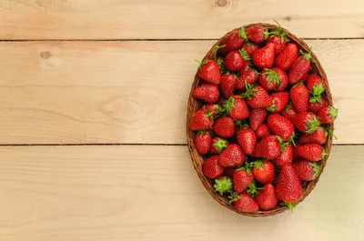 Vivid Wicker Wallpaper Abstract Wallpaper 4K 2464x1632 Hd, Pc, Desktop, Wallpaper:, And, Background, Wicker, Basket, Ripe, Strawberries, Light, Wooden, Gray, Ultrawide, Full HD