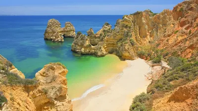 Vivid Coastline Wallpaper Nature Wallpaper 4K 1920x1080 A, Stunning, View, Of, The, Coastline, In, Portugal, Featuring, Golden, Cliffs, Clear, White, Ultrawide, Full HD