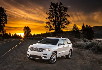 Misty White Wallpaper Nature Wallpaper 4K 3000x2075 White, Jeep, Grand, Cherokee, Suv, Parked, Near, A, Road, Sunrise, Set, Against, Brown, Orange, Landscape, QHD