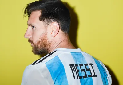 Vivid Side Wallpaper Nature Wallpaper 4K 3170x2197 Side, Profile, Of, An, Argentinian, Soccer, Player, In, Sky, Blue, White, Argentina, Pink, Orange, Landscape, QHD