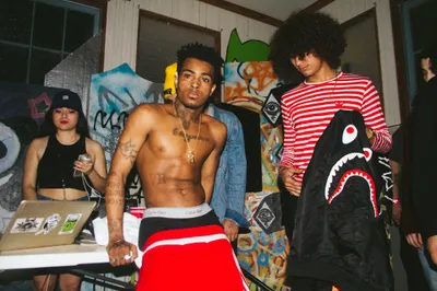 Bold Xxxtentacion Wallpaper Abstract Wallpaper 4K 2048x1364 Hd, Pc, Desktop, Wallpaper, Featuring, Xxxtentacion, And, Friends, Casual, Indoor, Setting, Graffiti-covered, Red, Gray, Ultrawide, Full HD