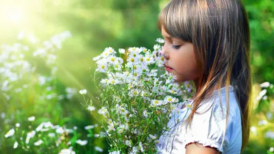 Bold Photography Wallpaper Abstract Wallpaper 4K 1920x1080 Hd, Pc, Desktop, Wallpaper, Photography, Of, A, Child, Profile, Smelling, White, Daisies, Gray, Ultrawide, Full HD