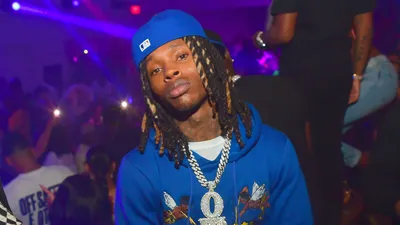 Crisp Vibrant Wallpaper Abstract Wallpaper 4K 1920x1080 A, Vibrant, Hd, Wallpaper, Featuring, Rapper, King, Von, Wearing, Blue, Hoodie, Cap, Red, Brown, Ultrawide, Full HD