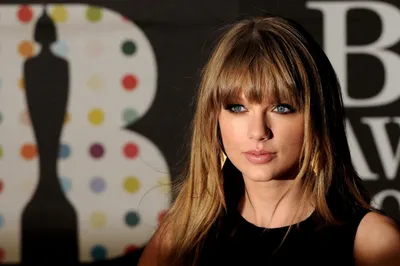 Dark Taylor Wallpaper Abstract Wallpaper 4K 4288x2848 4k, Ultra, Hd, Pc, Desktop, Wallpaper, Featuring, Taylor, Swift, Music, Awards, Event, Gray, Ultrawide