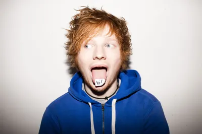 Sheeran Musician Wearing Blue Abstract Wallpaper 4K 2000x1333 Hd, Desktop, Wallpaper, And, Background, Featuring, Ed, Sheeran., Musician, Wearing, Blue, White, Ultrawide, Full HD