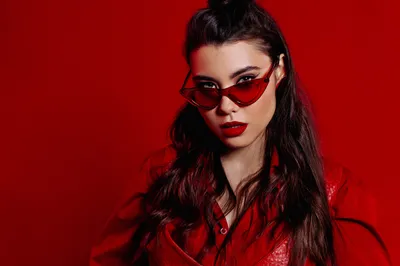 Black Hair Lipstick Sunglasses Black/Dark Wallpaper 4K 2500x1666 Black, Hair, Lipstick, Sunglasses, Woman, Model, Hd, Desktop, Brown, Red, Ultrawide, Full HD
