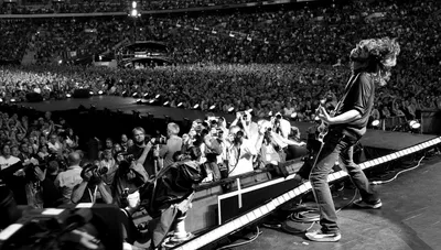 Dynamic Black White Foo Fighters Black/Dark Wallpaper 4K 1900x1080 A, Dynamic, Black-and-white, Image, Of, The, Foo, Fighters, Performing, Stage, Capturing, Energy, White, Gray, Ultrawide